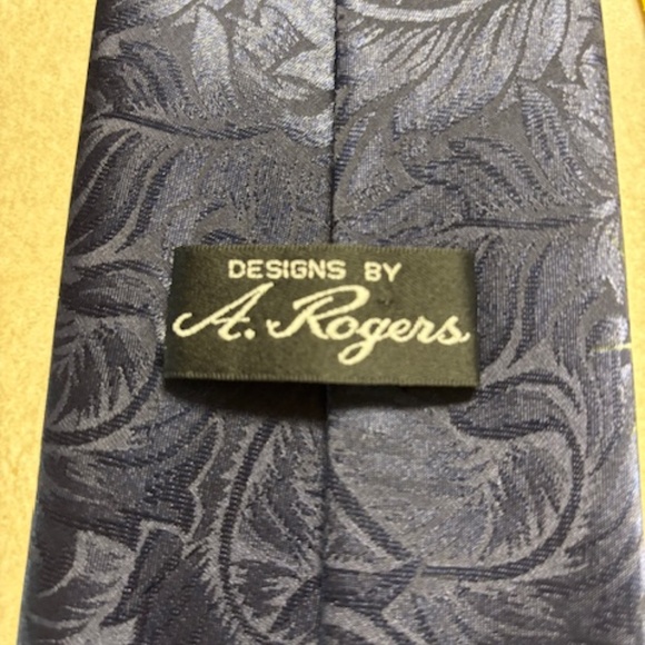 GUITAR- A.Rogers silk tie- NICE-Guitars - Picture 3 of 4